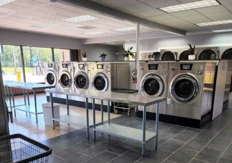 Laundromat in Pensacola with Self Service Coin Laundry The